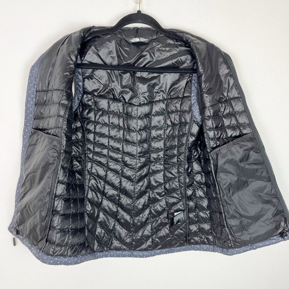 The North Face Womens XS Puffer Vest  Navy Polka Dot Performance Activewear Chic - Picture 7 of 11